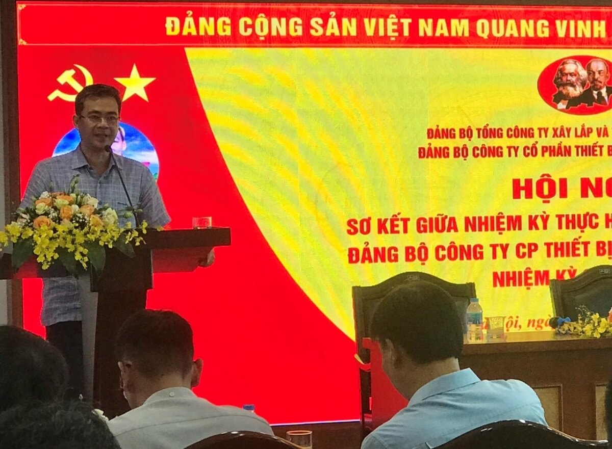 Đồng chí:Đinh Viết Hoàng - UVBTV, Phó Bí thư Đảng uỷ Tổng công ty PGCC Chỉ đạo Hội nghị