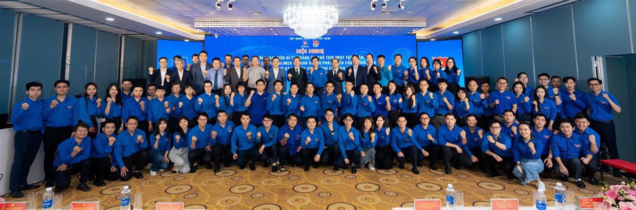 Bí thư Đảng ủy, Chủ tịch HĐQT Phạm Văn Thanh đối thoại và khơi dậy tinh thần đổi mới sáng tạo, chuyển đổi số cho thế hệ trẻ Petrolimex
