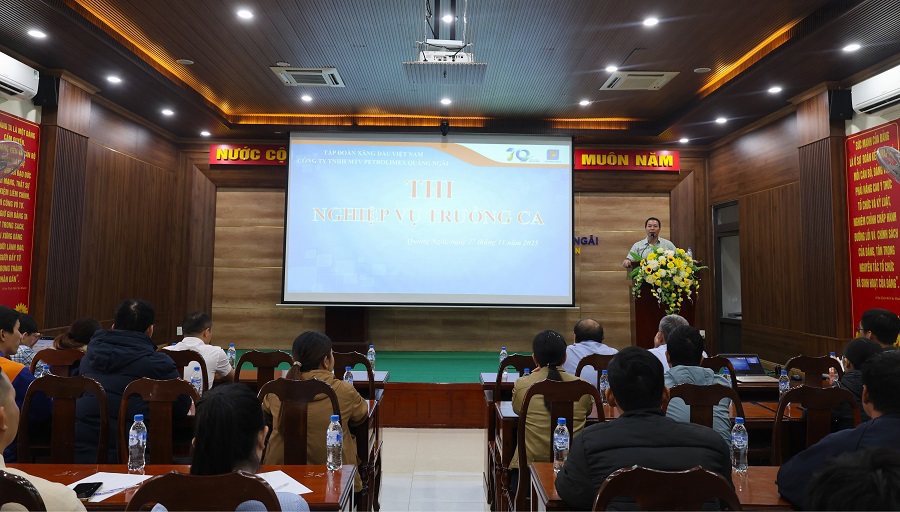 Petrolimex Quảng Ngãi tổ chức thi đánh giá nghiệp vụ Trưởng ca tại các đơn vị trực thuộc Công ty