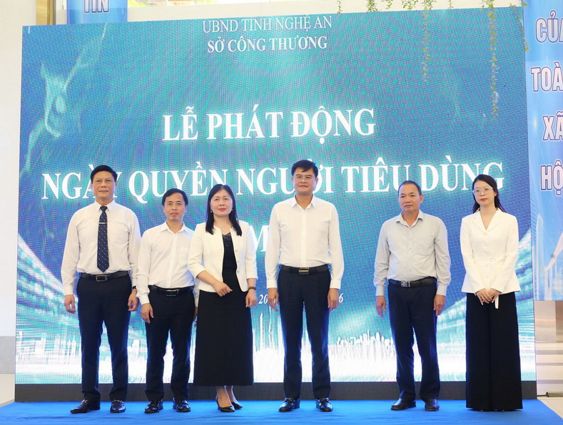 Petrolimex Nghệ An hưởng ứng Ngày "Quyền của Người tiêu dùng Việt Nam" năm 2026.