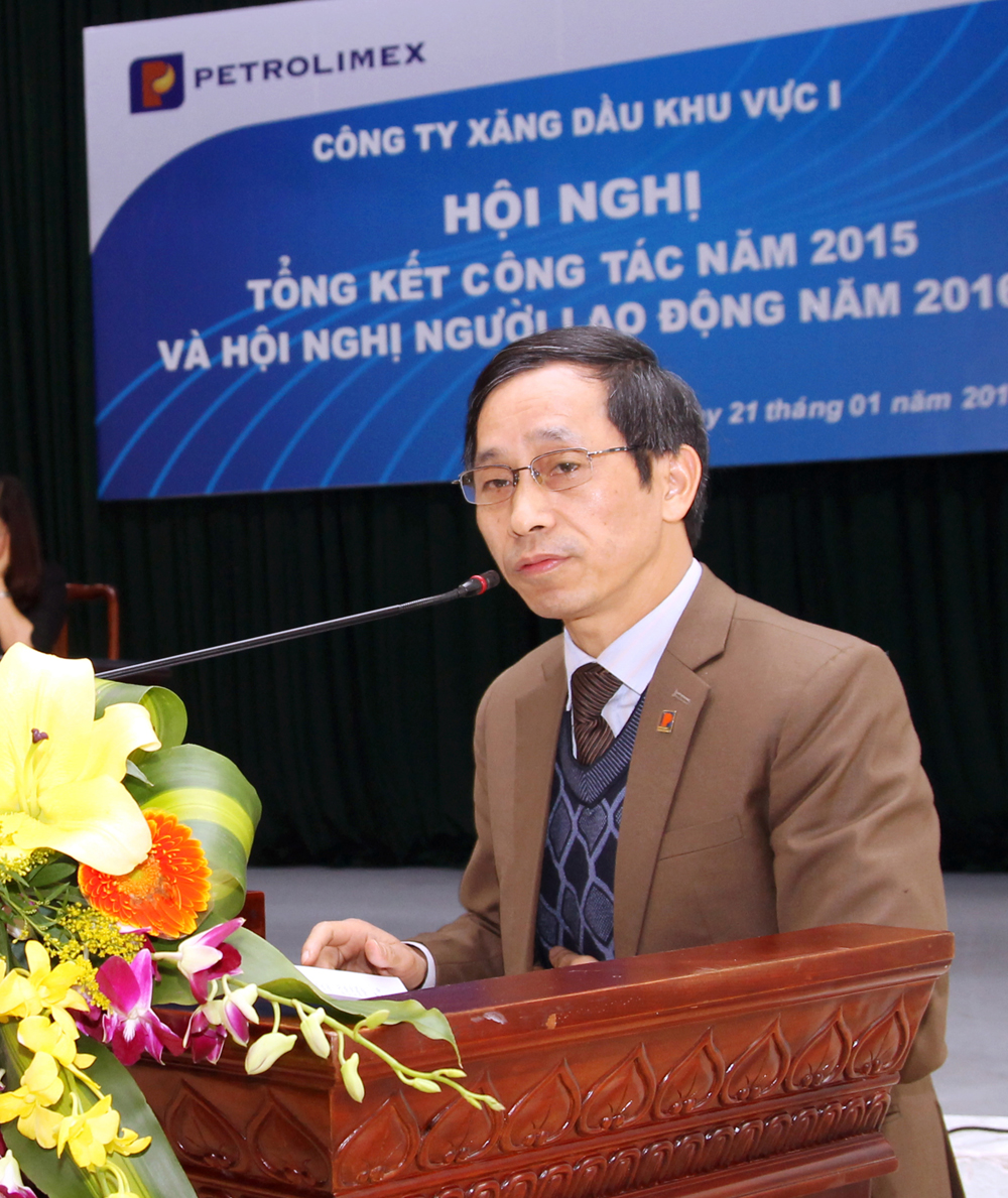 Phó Giám đốc Xí nghiệp bán lẻ Xăng dầu Nguyễn Đức Điền
