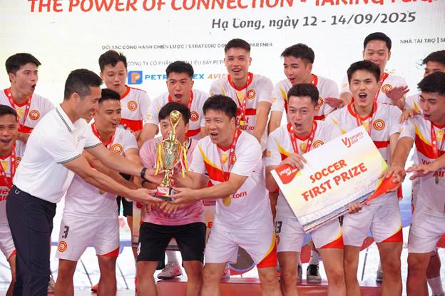 A group of men in white uniforms holding a trophyAI-generated content may be incorrect.