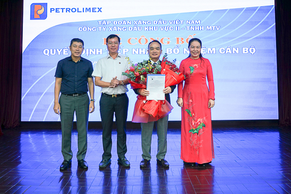 Petrolimex Sai Gon announced the decision to accept and appoint the position of Deputy Director of the Company