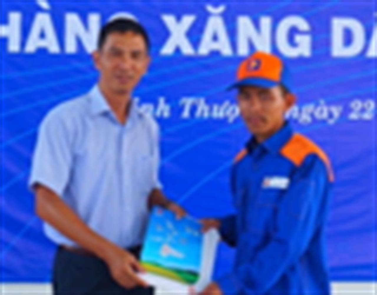 02 CHXD Petrolimex Kiên Giang khai trương trước thềm Xuân mới