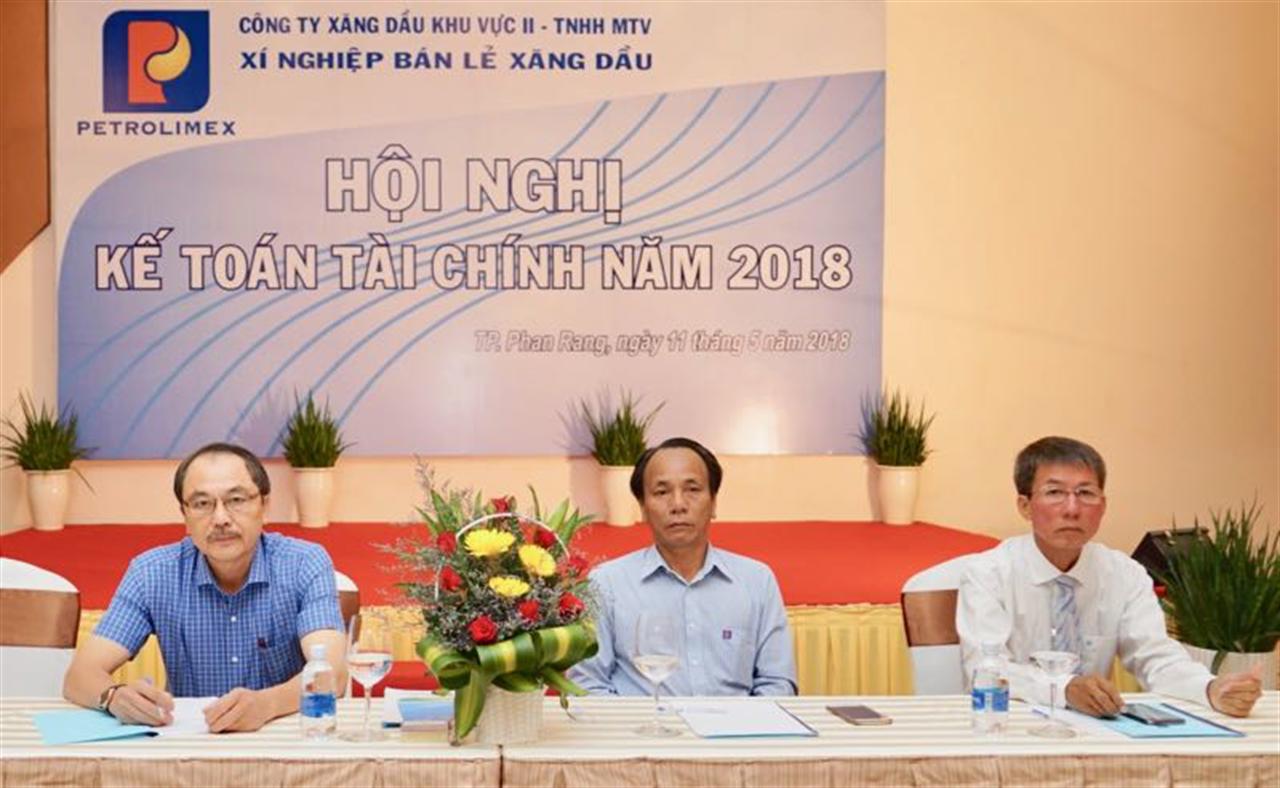 Chuẩn mực - Tinh thông - Trách nhiệm