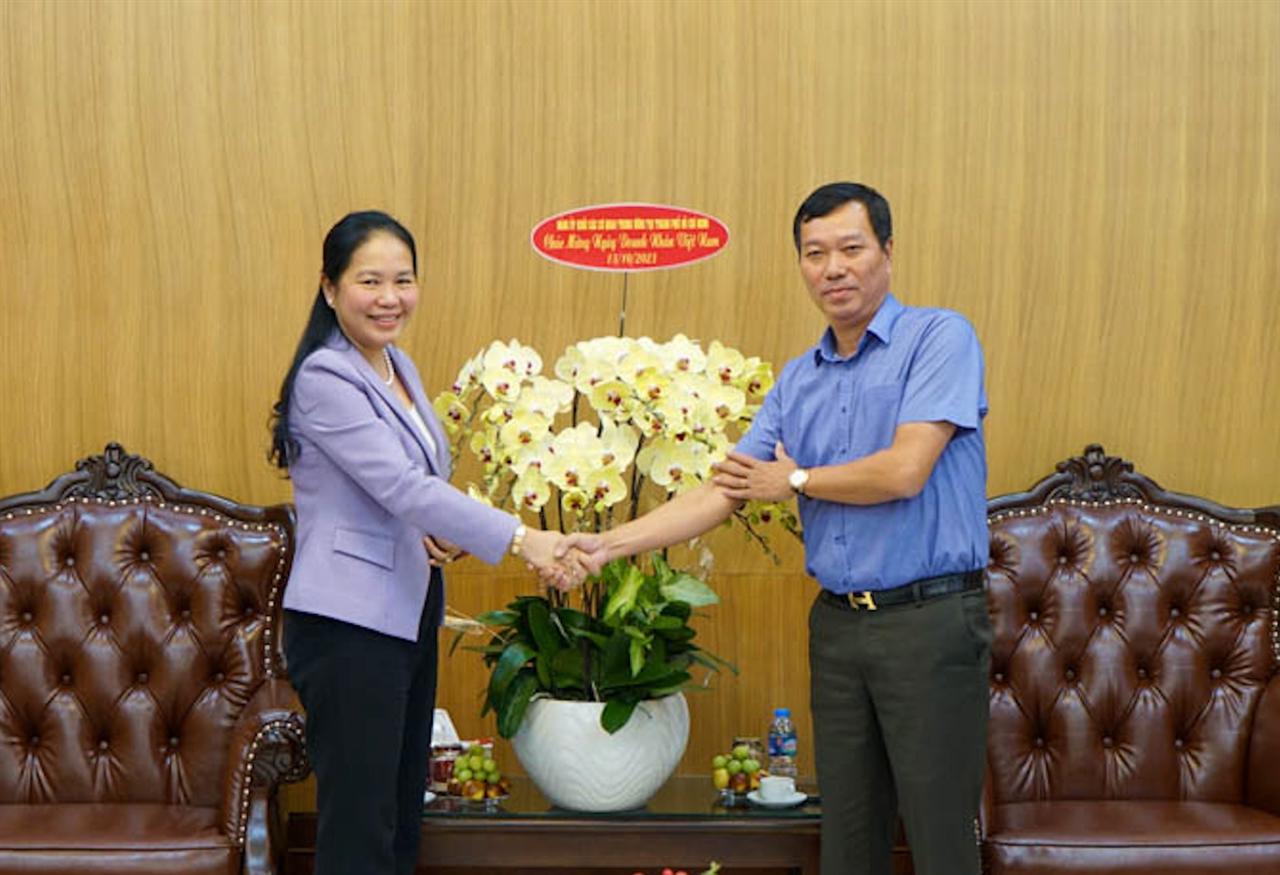 Lãnh đạo Đảng ủy Khối các cơ quan Trung ương tại TP.HCM thăm, chúc mừng Petrolimex Sài Gòn nhân ngày Doanh nhân Việt Nam 13/10