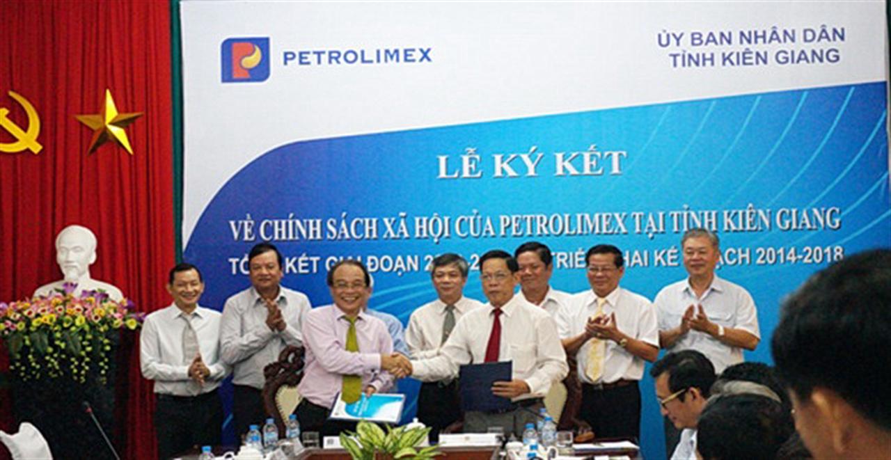 Lễ ký kết về chính sách an sinh xã hội của Petrolimex tại Kiên Giang