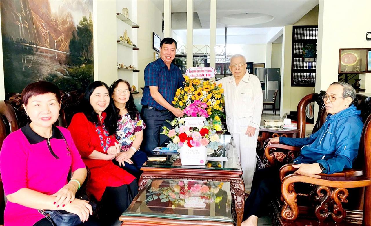 Thăm và chúc Tết nguyên lãnh đạo, người cao tuổi Petrolimex Sài Gòn