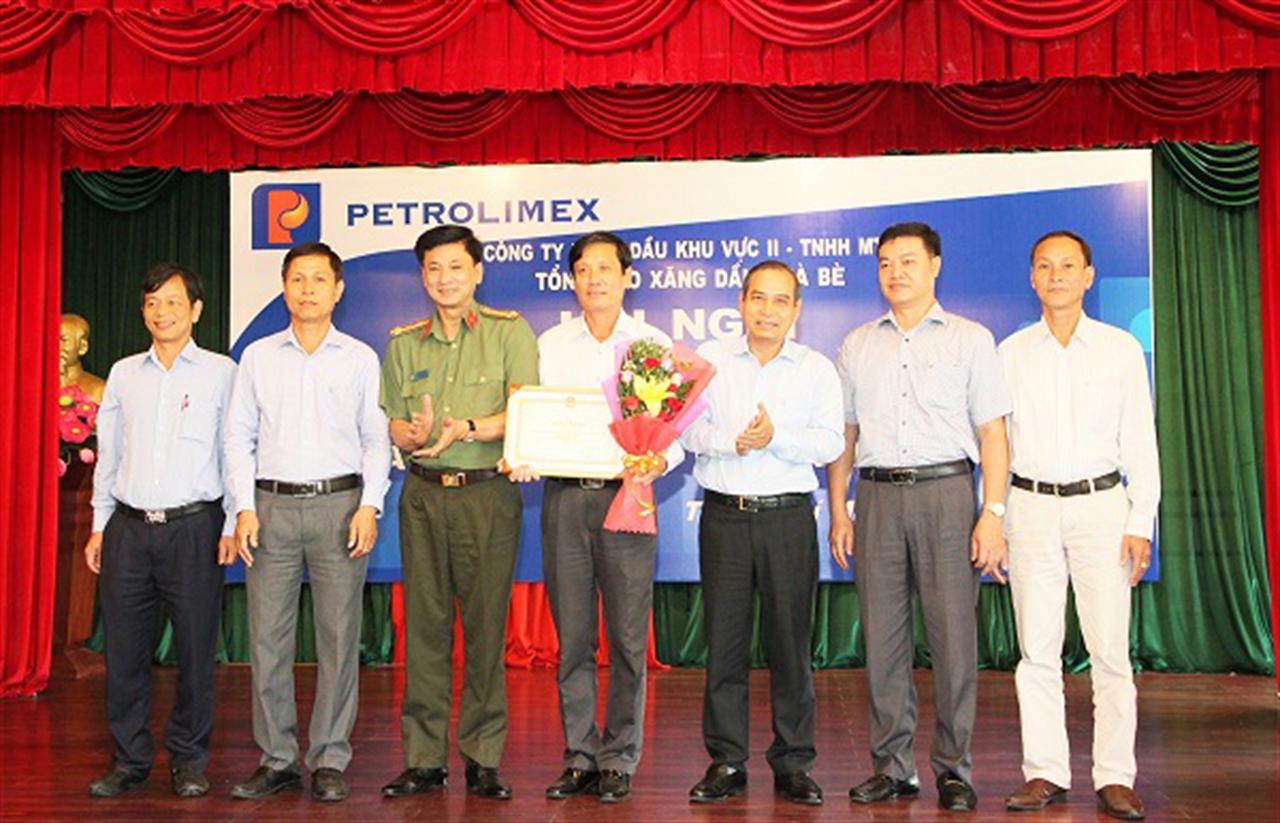 Sơ kết phong trào Toàn dân bảo vệ ANTQ giai đoạn 2016 - 2017