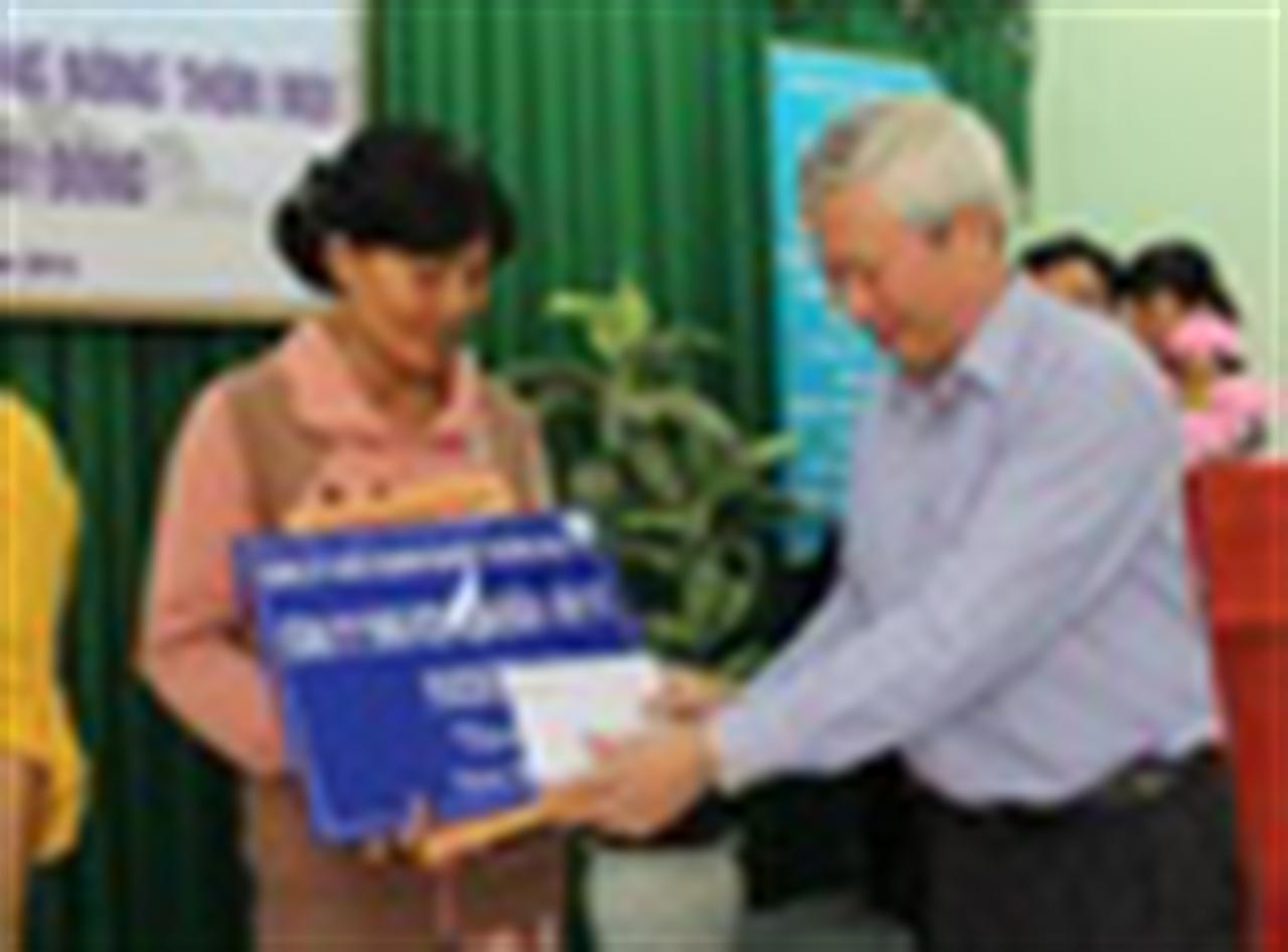 Chung sức xây dựng nông thôn mới