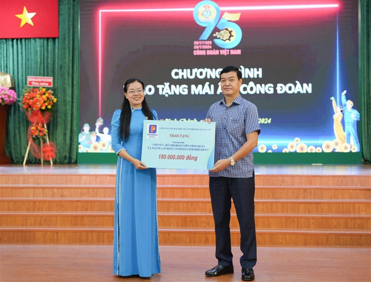 Liên đoàn Lao động huyện Bình Chánh vinh danh Petrolimex Sài Gòn