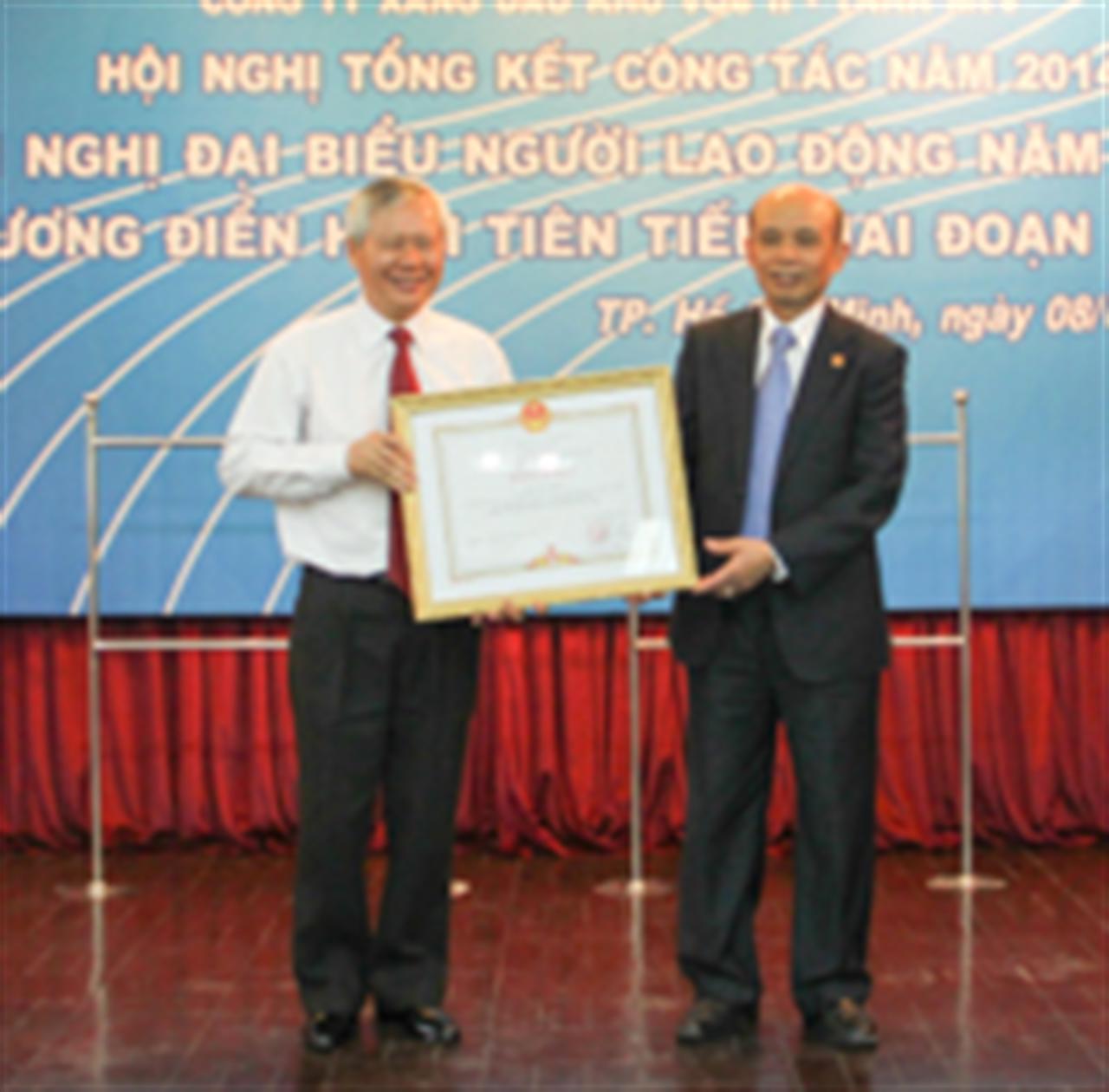 Petrolimex Sài Gòn tổng kết phong trào thi đua giai đoạn 2010 - 2014