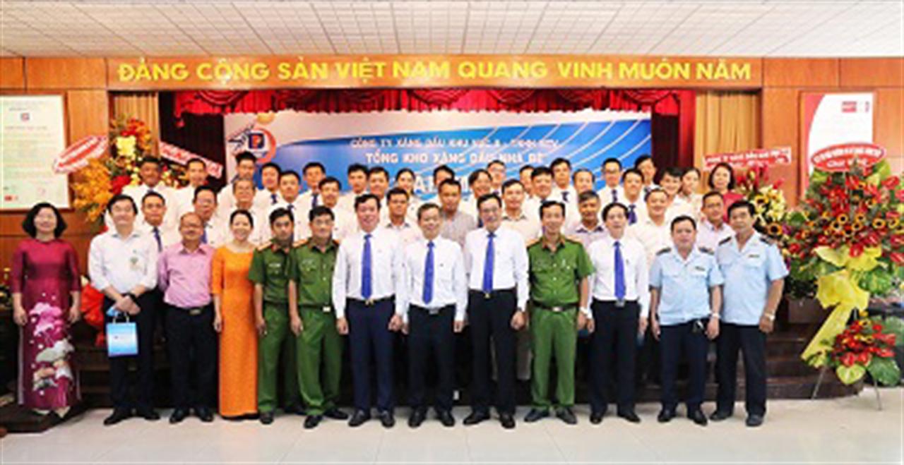 Tổng kho xăng dầu Nhà Bè - Tri ân quá khứ, hướng tới tương lai