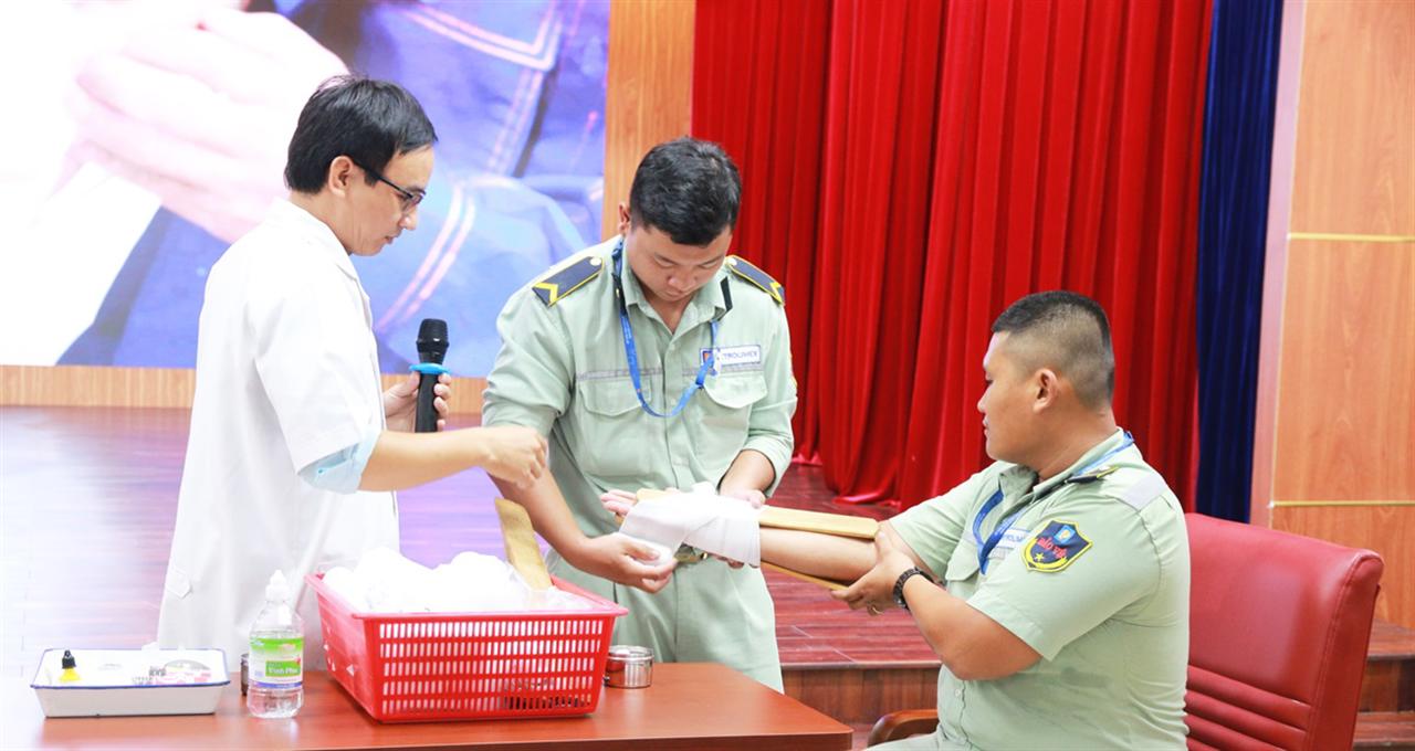 TKNB huấn luyện an toàn vệ sinh lao động:  Đảm bảo an toàn và sức khỏe cho Người lao động