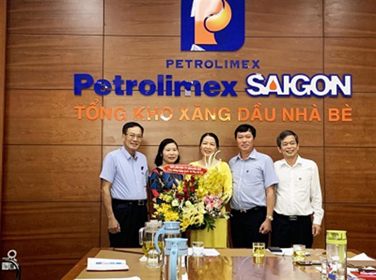 Tổng Xăng dầu Nhà Bè tổng kết công tác Đảng 2020