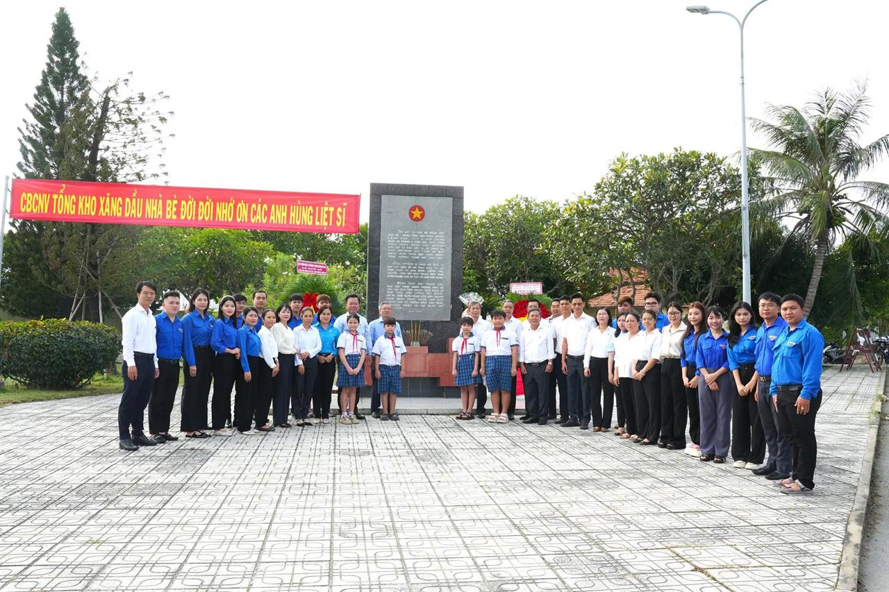 Tổng kho Xăng dầu Nhà Bè tổ chức các hoạt động tri ân ngày Thương binh - Liệt sĩ