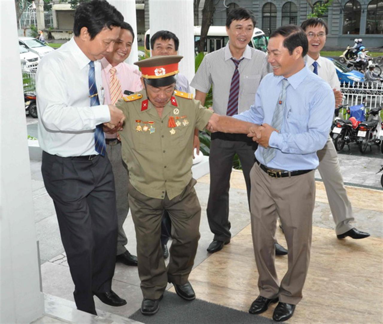 Họp mặt, tri ân CBCNV hưu trí qua các thời kỳ