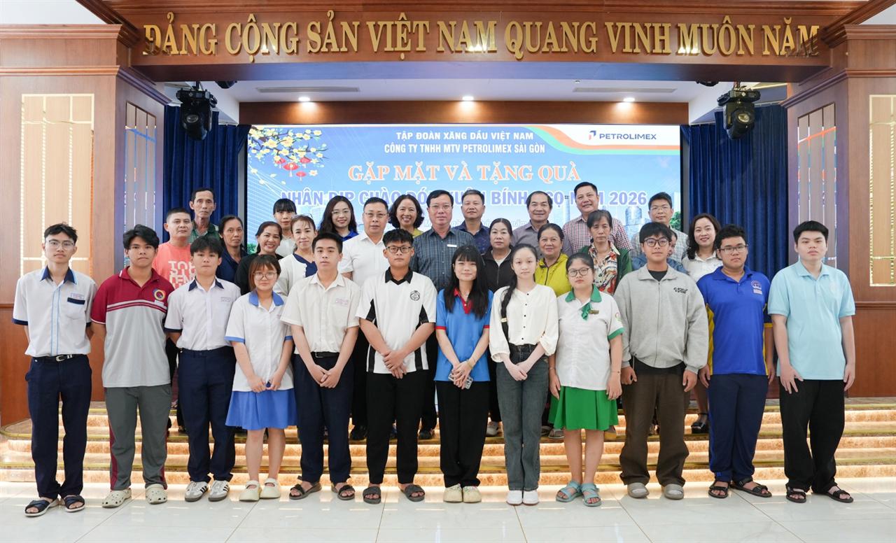 Họp mặt các học sinh mồ côi sau đại dịch Covid -19 dịp Tết Bính Ngọ 2026