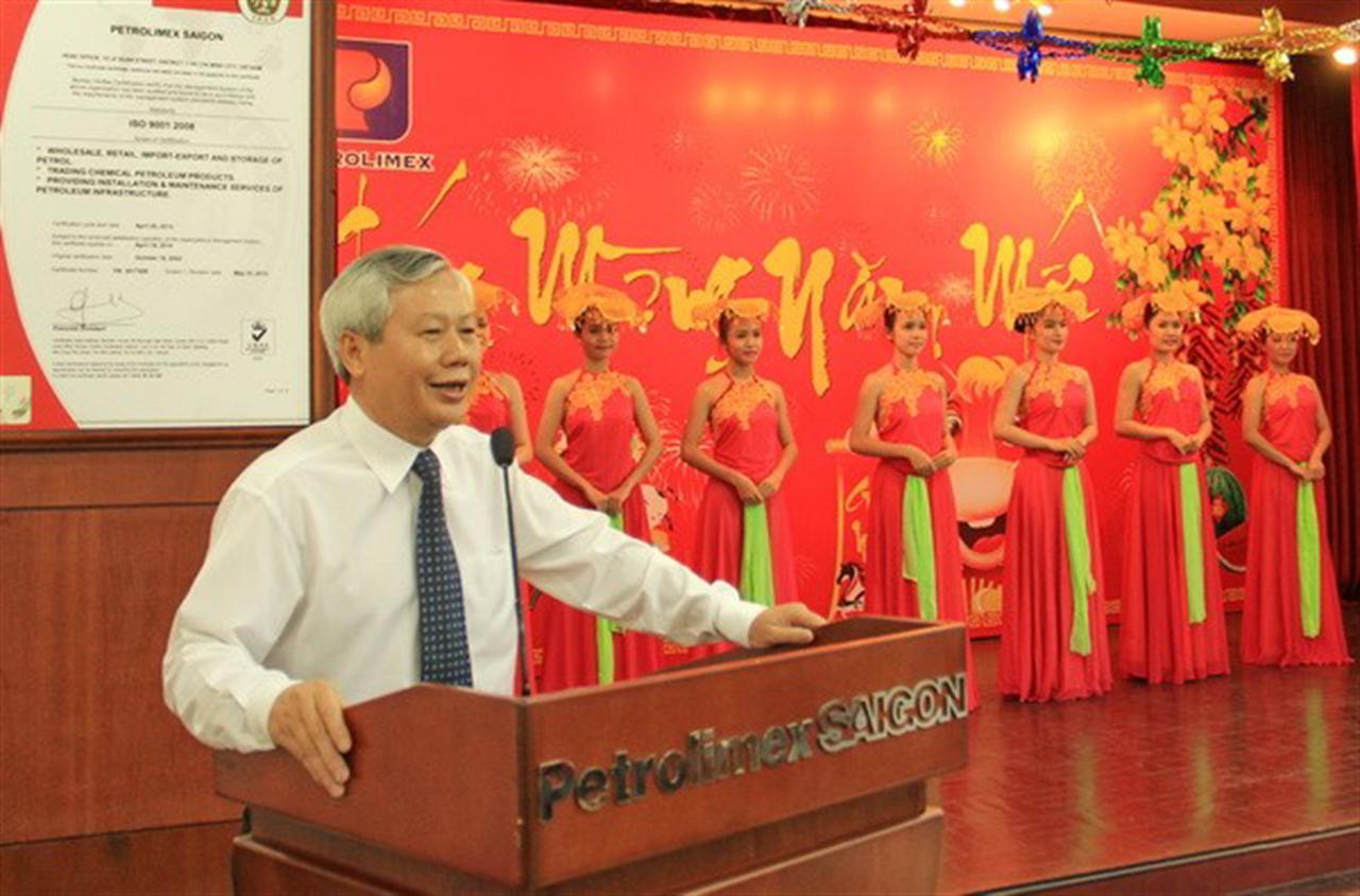 Niềm vui vững bước tiến lên