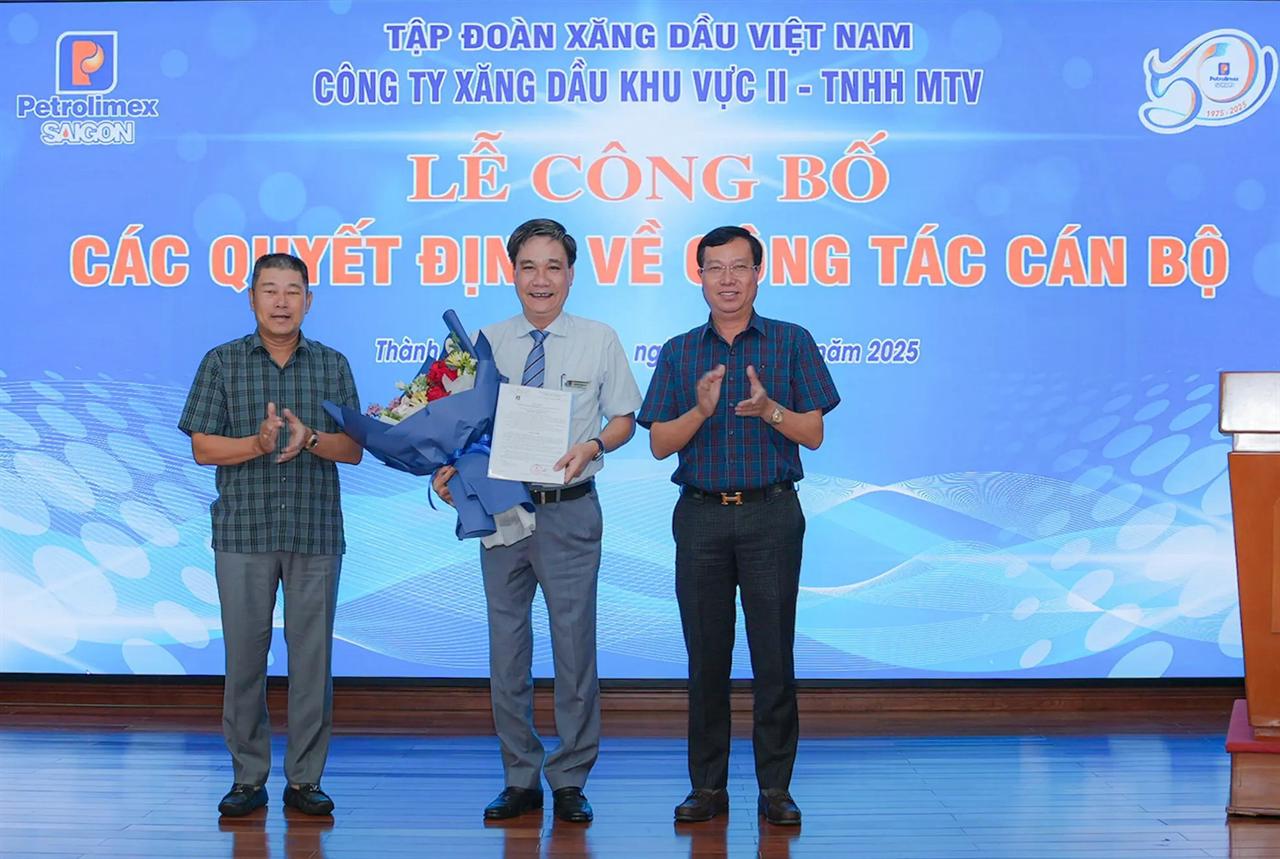 Petrolimex Sài Gòn công bố các Quyết định về công tác cán bộ