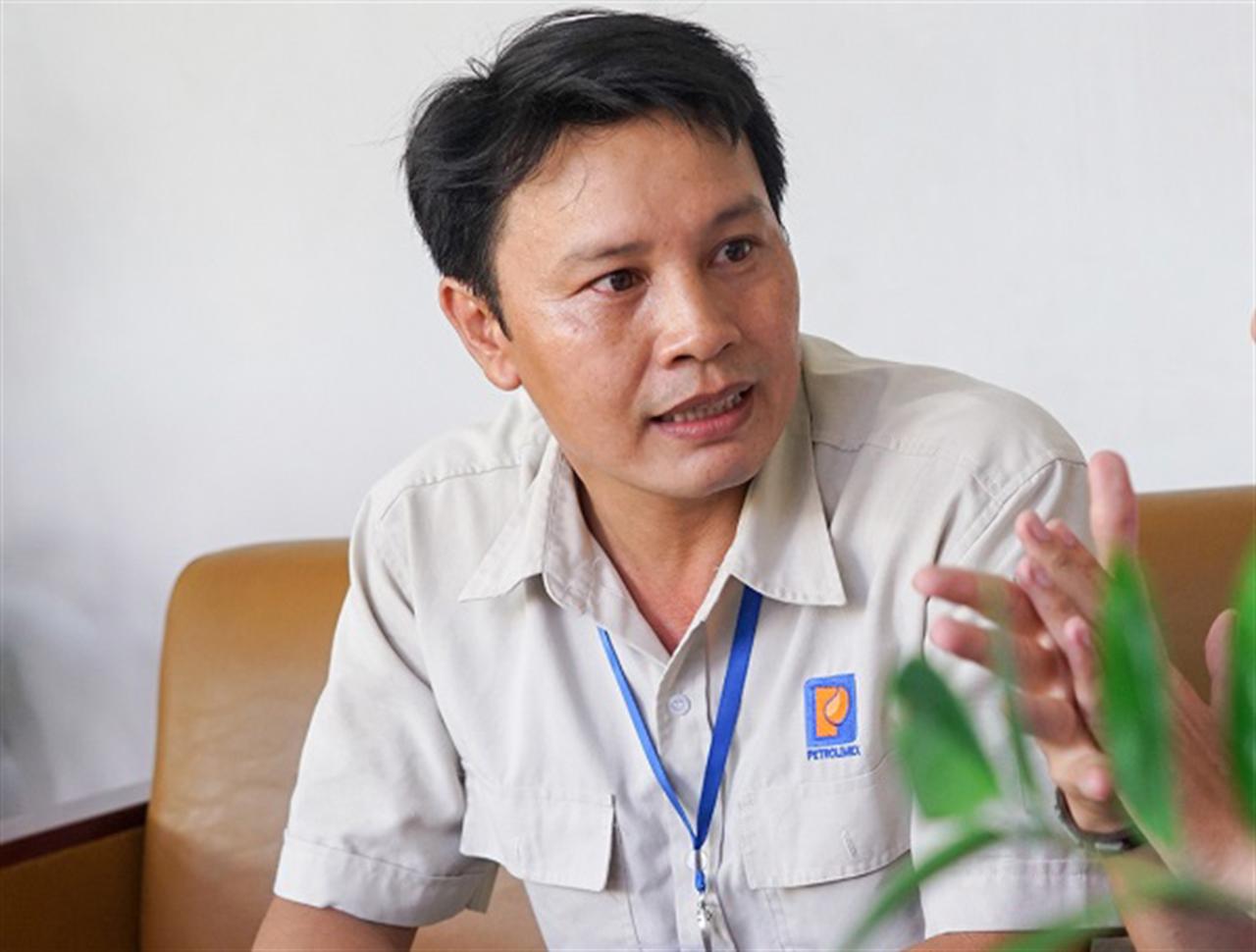 Khách hàng hài lòng khi đến với CHXD số 62