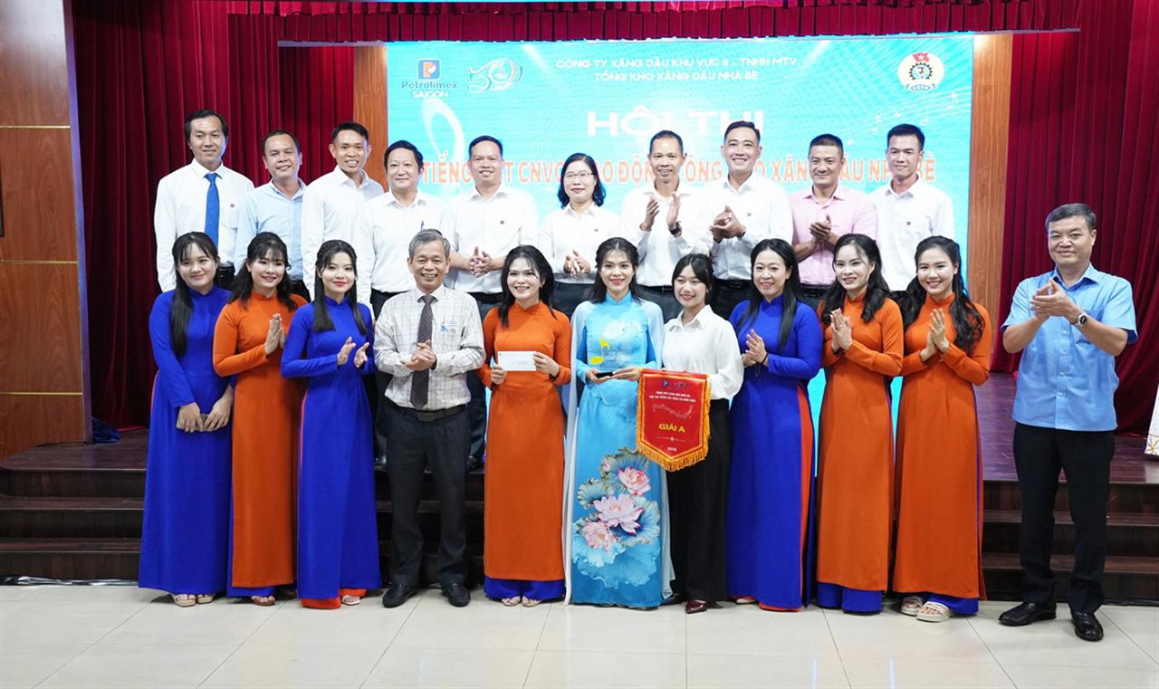 Đặc sắc, hấp dẫn Hội thi tiếng hát CNVC - Lao động Tổng kho XD Nhà Bè