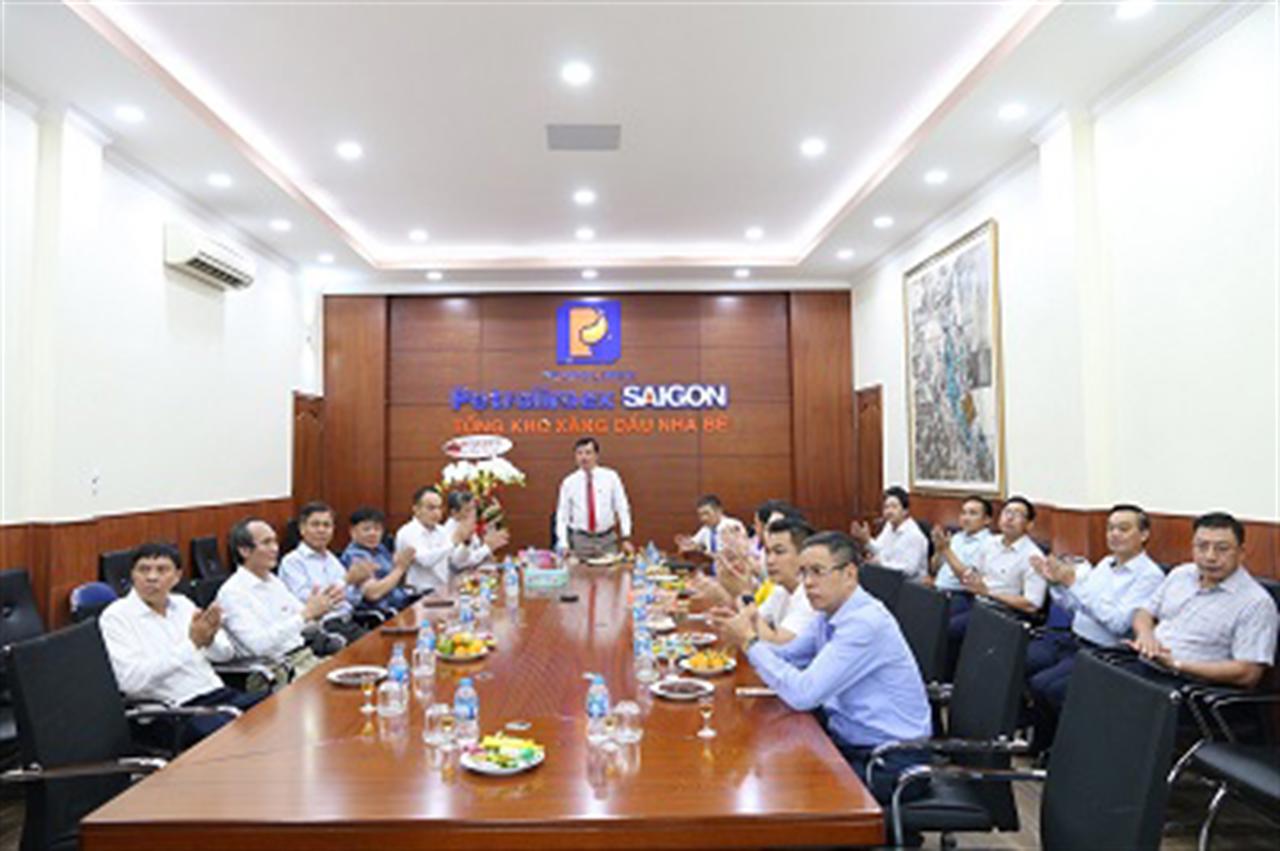 Tổng kho Nhà Bè mừng tân niên 2023: Lan tỏa niềm tin sức mạnh, bứt phá thắng lợi mới