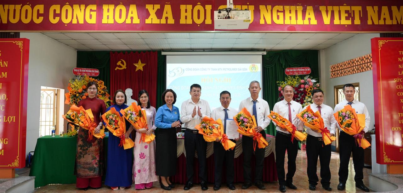 Ra mắt Ban chấp hành Công đoàn Chi nhánh Petrolimex Bình Dương nhiệm kỳ 2025-2030