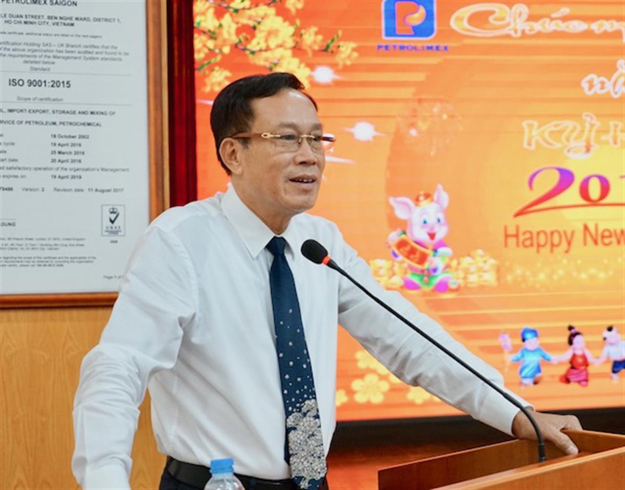 Chúc mừng 32 năm Ngày thành lập Xí nghiệp Bán lẻ Xăng dầu