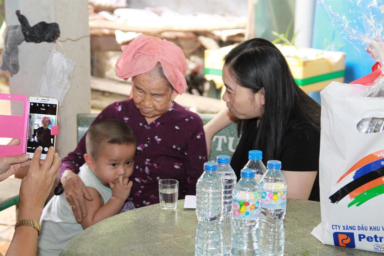 Đón Xuân cùng Mẹ