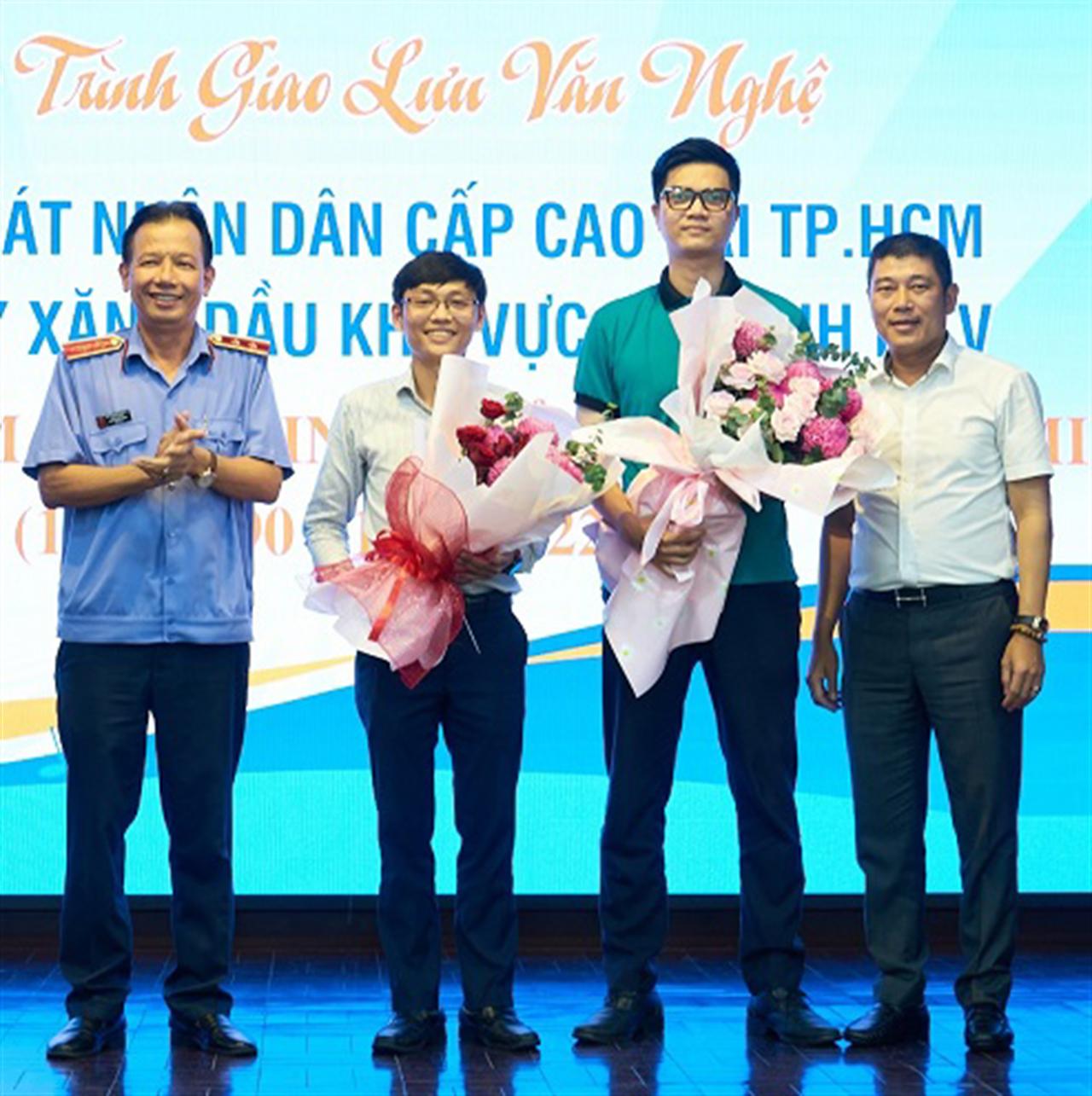 Giao lưu văn nghệ “Chiều tháng 5 nhớ Bác”
