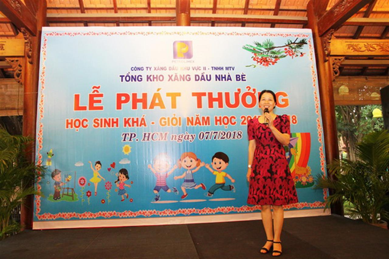 Lễ tuyên dương con CBCNV đạt thành tích học tập tốt năm học 2017 - 2018