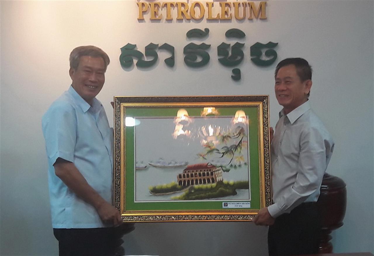 Petrolimex Sài Gòn đẩy mạnh hợp tác thương mại tại Campuchia