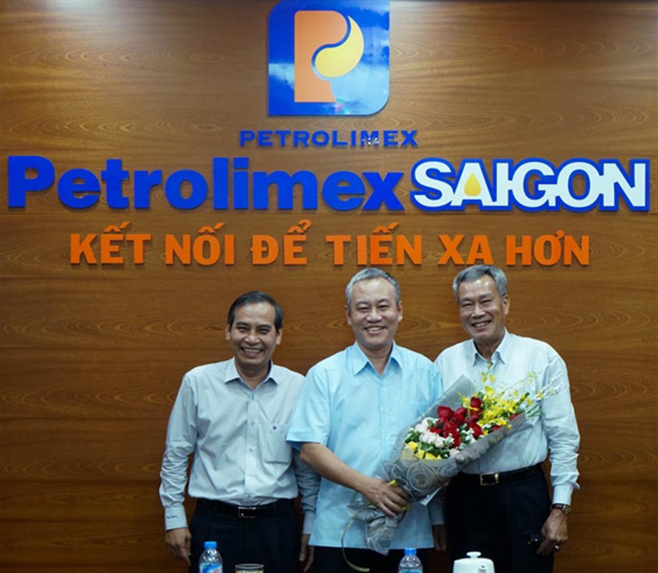 Đầm ấm nghĩa tình Petrolimex