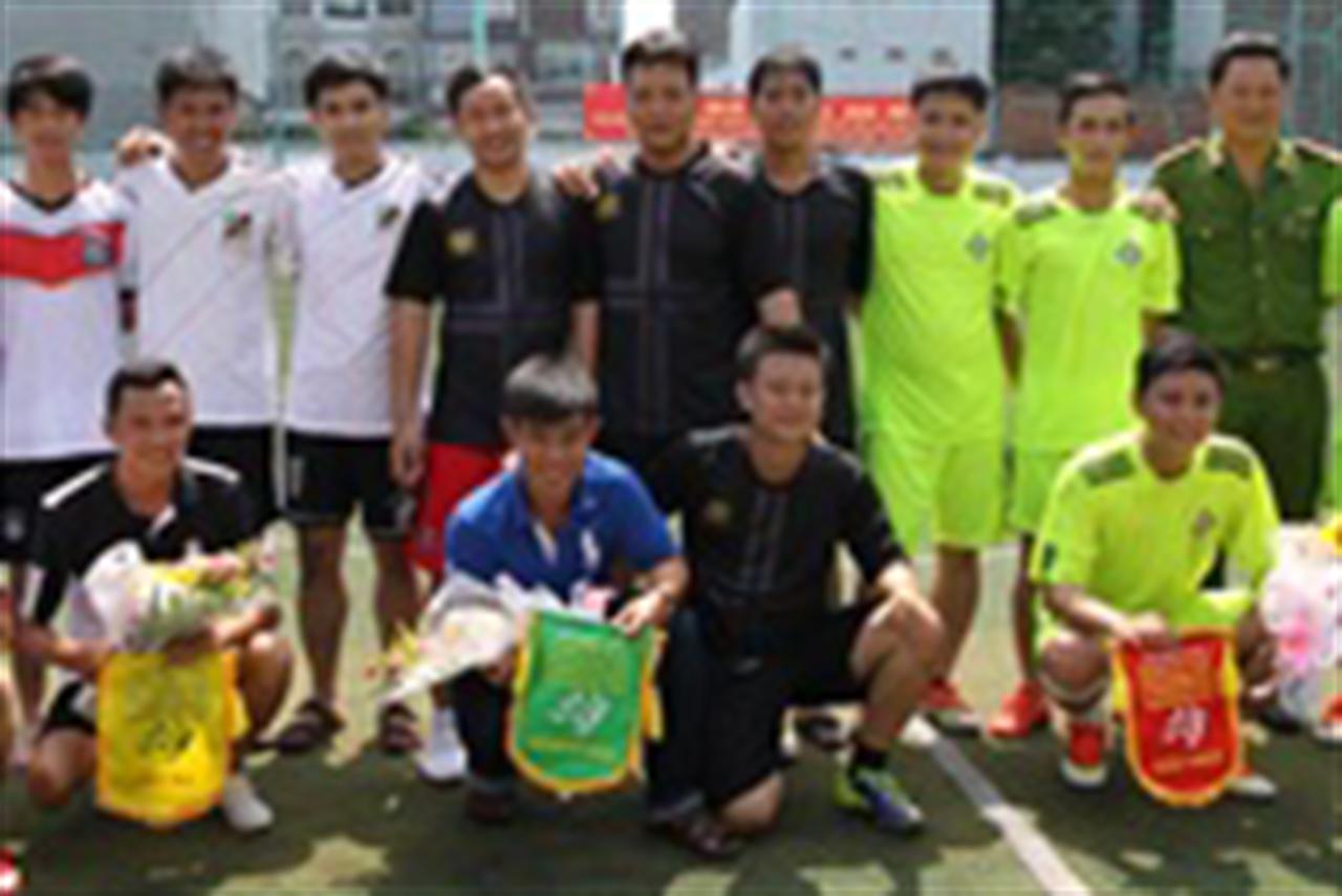 Giao lưu thể thao chào mừng ngày thành lập Công an Nhân dân