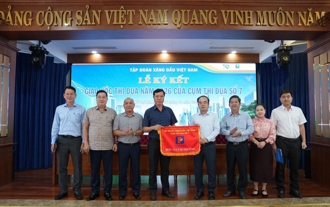 Cụm thi đua số 7 tổng kết năm 2025 và ký giao ước thi đua 2026