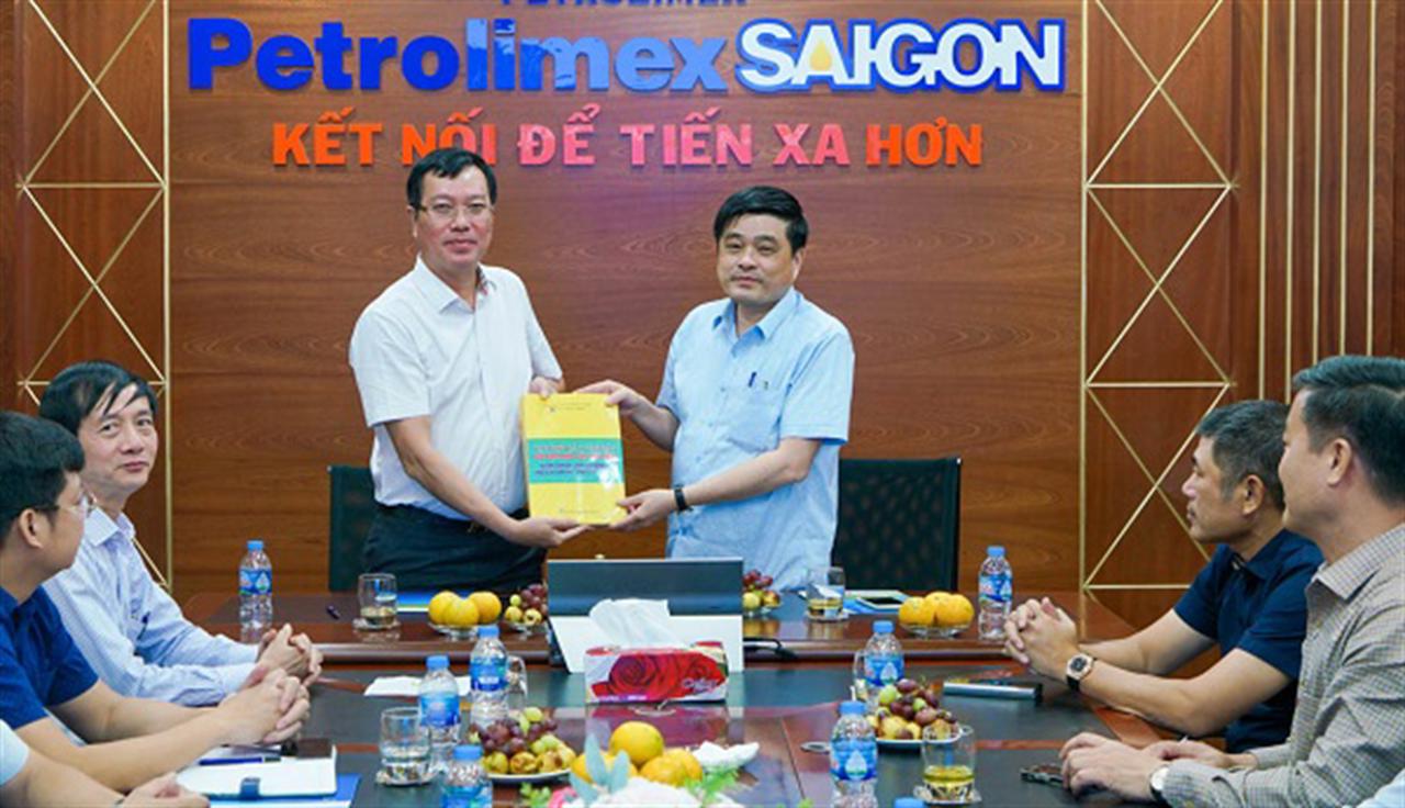Cục Trưởng Cục ATLĐ Hà Tất Thắng thăm, làm việc với Petrolimex Sài Gòn