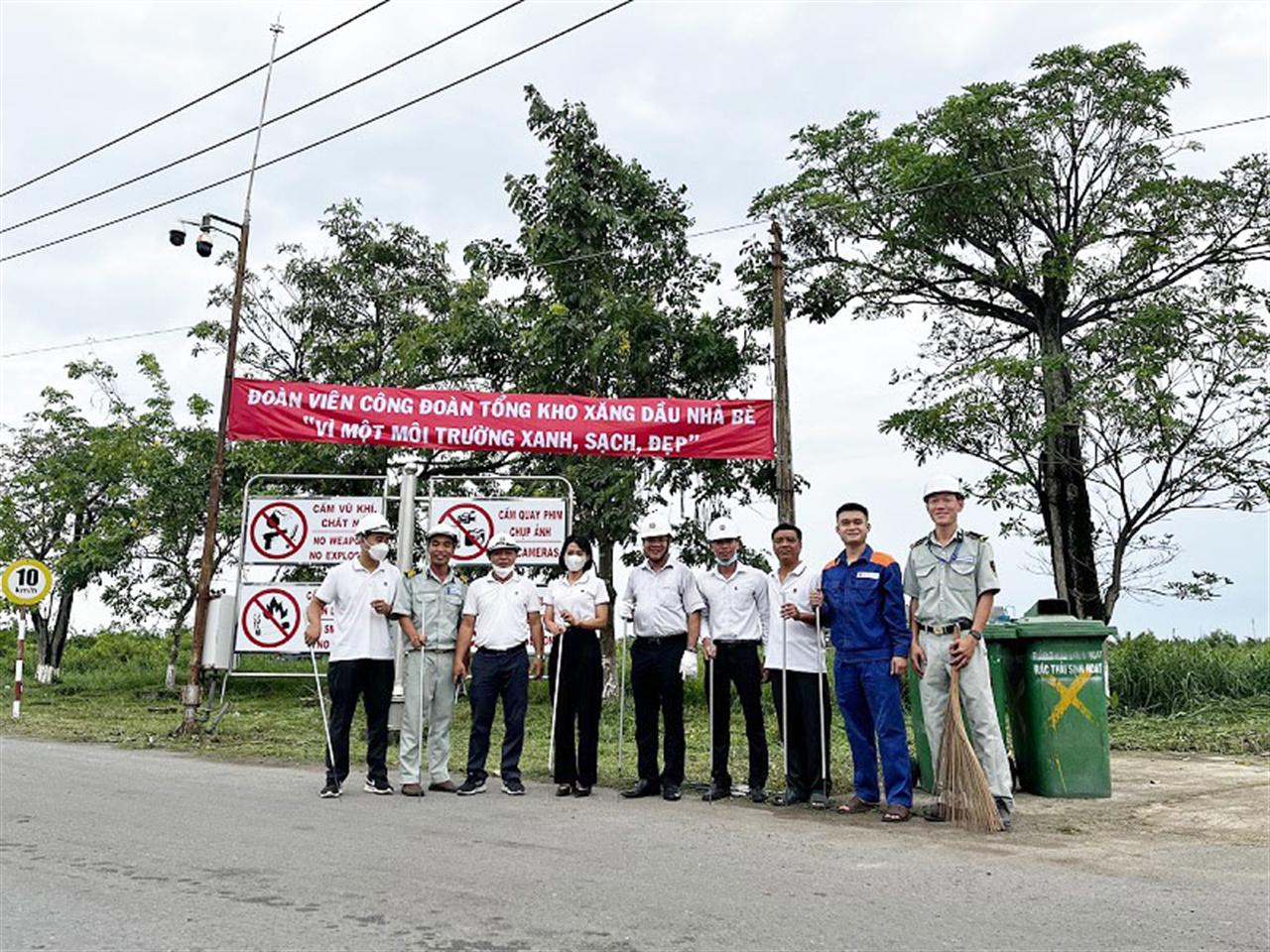 Đoàn viên Công đoàn Tổng kho “Vì Môi trường Xanh, Sạch Đẹp”