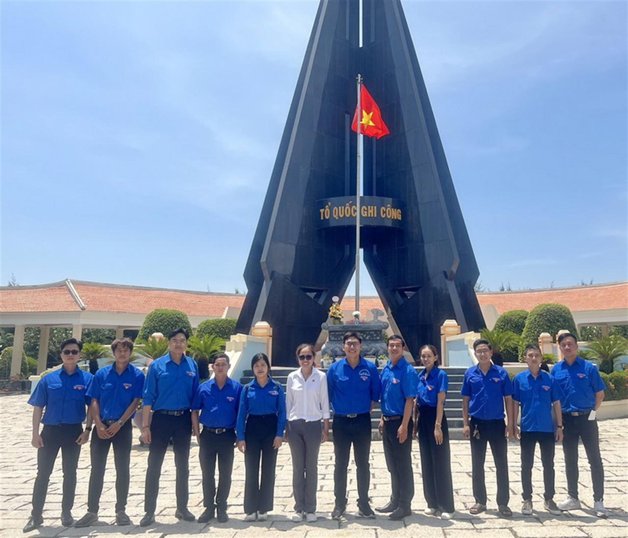 Hành trình về nguồn nhân kỷ niệm 92 năm Ngày thành lập Đoàn thanh niên Cộng Sản Hồ Chí Minh