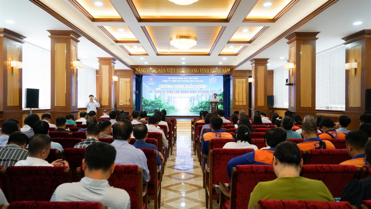 Petrolimex Sài Gòn tổ chức khóa huấn luyện an toàn vệ sinh lao động định kỳ năm 2025