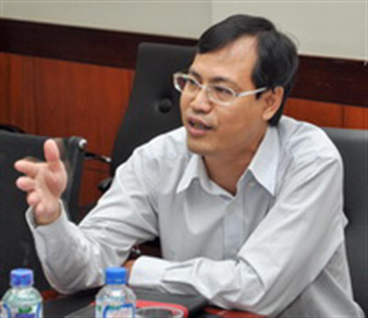 "Ông Hùng 5S"