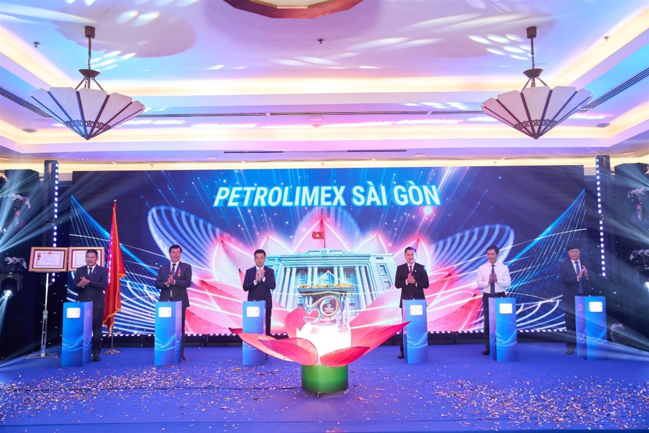 Diễn văn của Chủ tịch Petrolimex Sài Gòn Võ Văn Tân tại Lễ kỷ niệm 50 năm Ngày thành lập Công ty