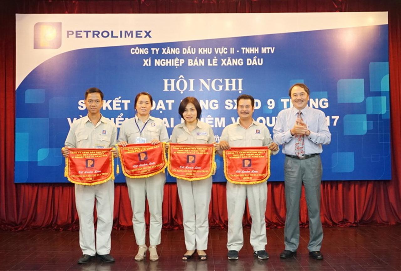 Ưu tiên tập trung nguồn lực hoàn thành kế hoạch kinh doanh 2017