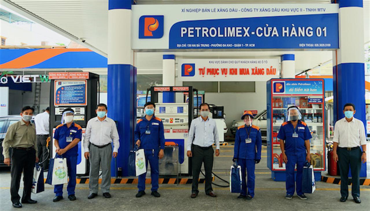 Thường vụ Đảng uỷ Khối cơ sở Bộ Công thương tại TP.HCM làm việc với Petrolimex Sài Gòn về phòng chống dịch Covid-19