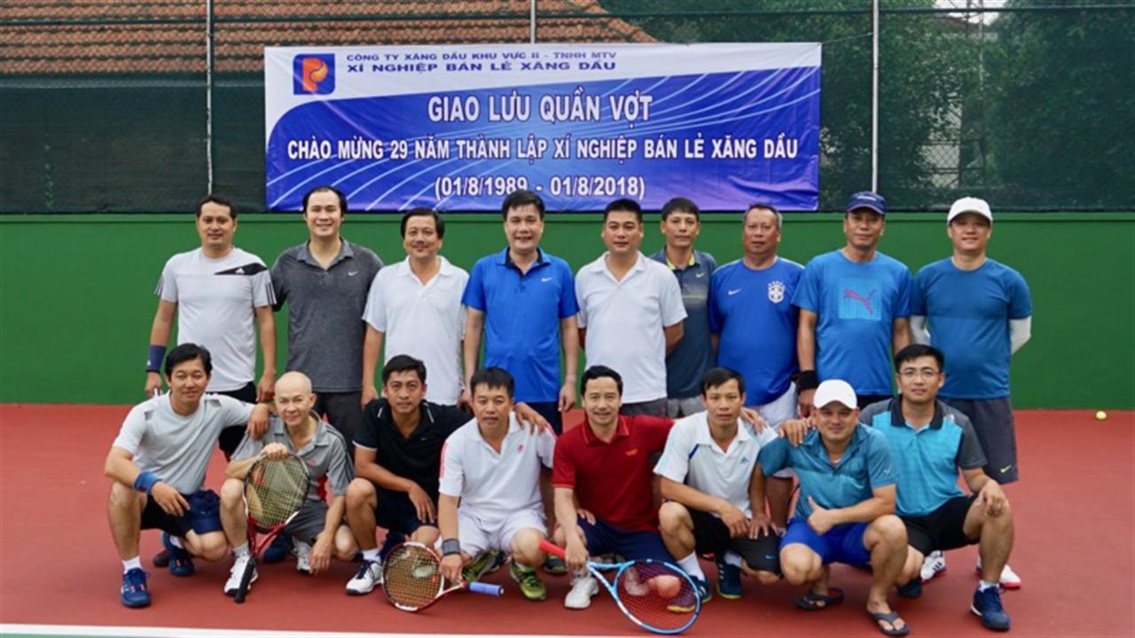 Tin ảnh: Giao lưu quần vợt chào mừng Ngày thành lập
