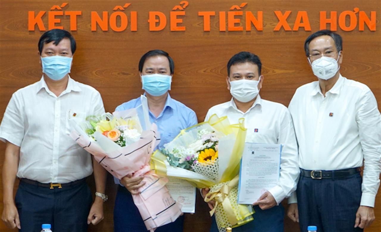 Tri ân cán bộ về nghỉ hưu và công bố các quyết định về nhân sự chủ chốt từ 01/7