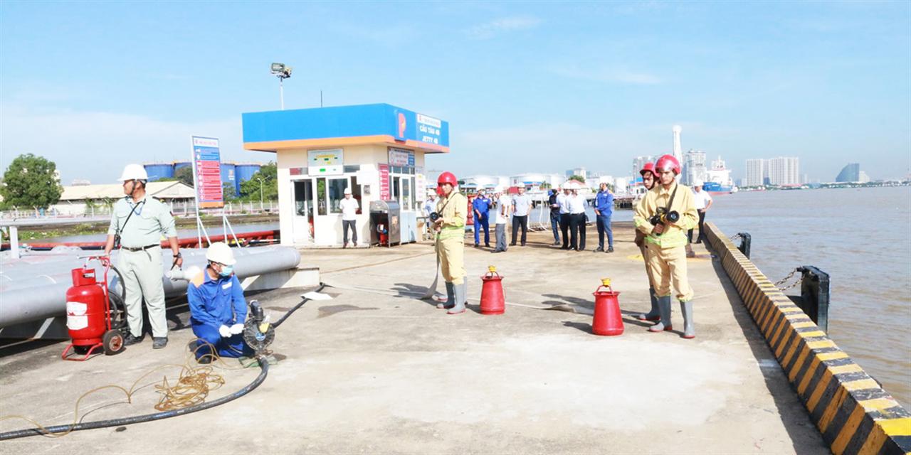Đào tạo kỹ năng ứng phó sự cố tràn dầu năm 2024