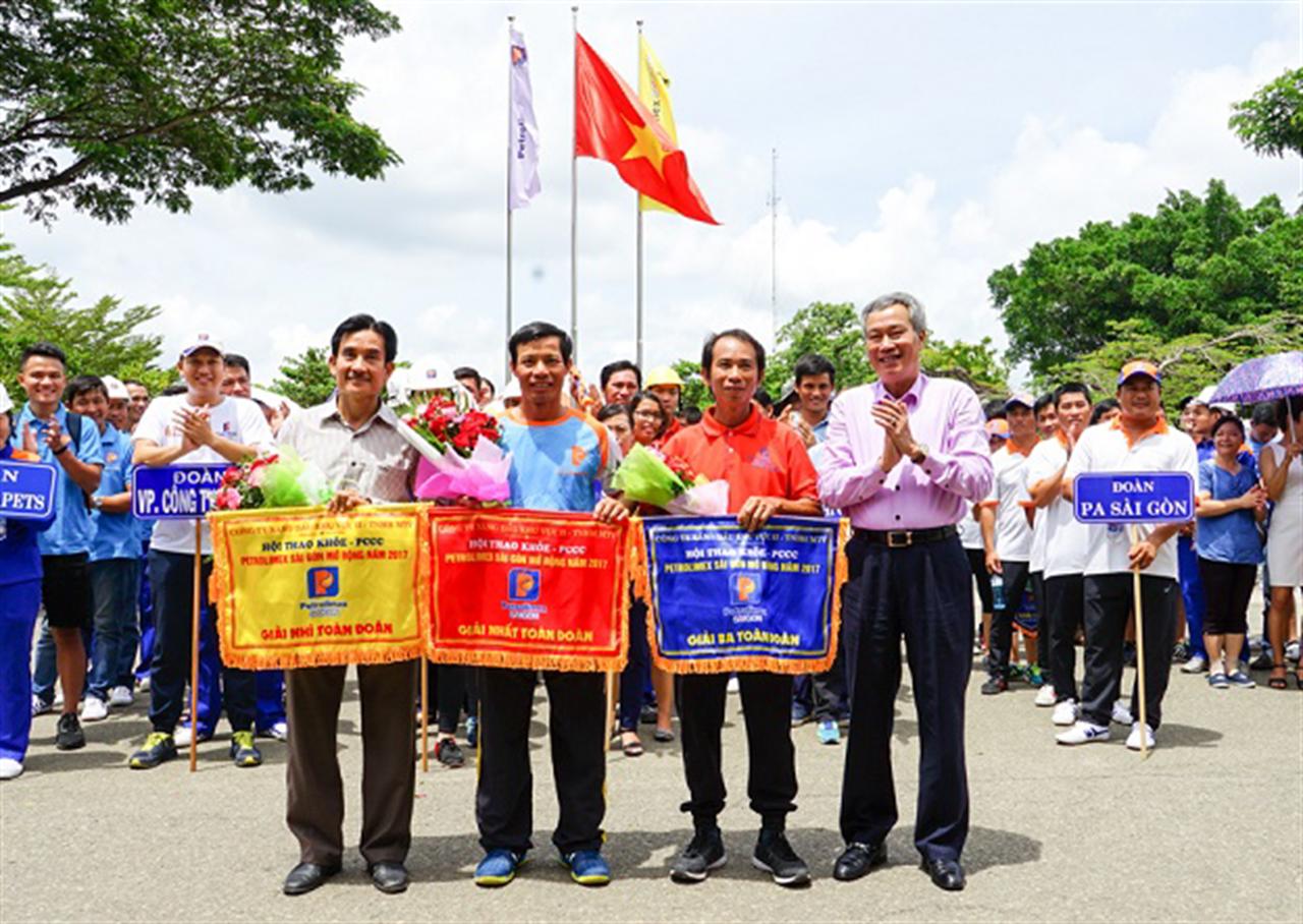 "Khỏe về thể chất, mạnh về tinh thần"