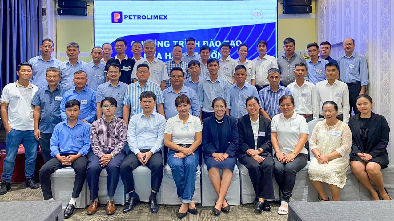 Petrolimex tập huấn đội ngũ Cửa hàng trưởng khu vực phía Nam năm 2023