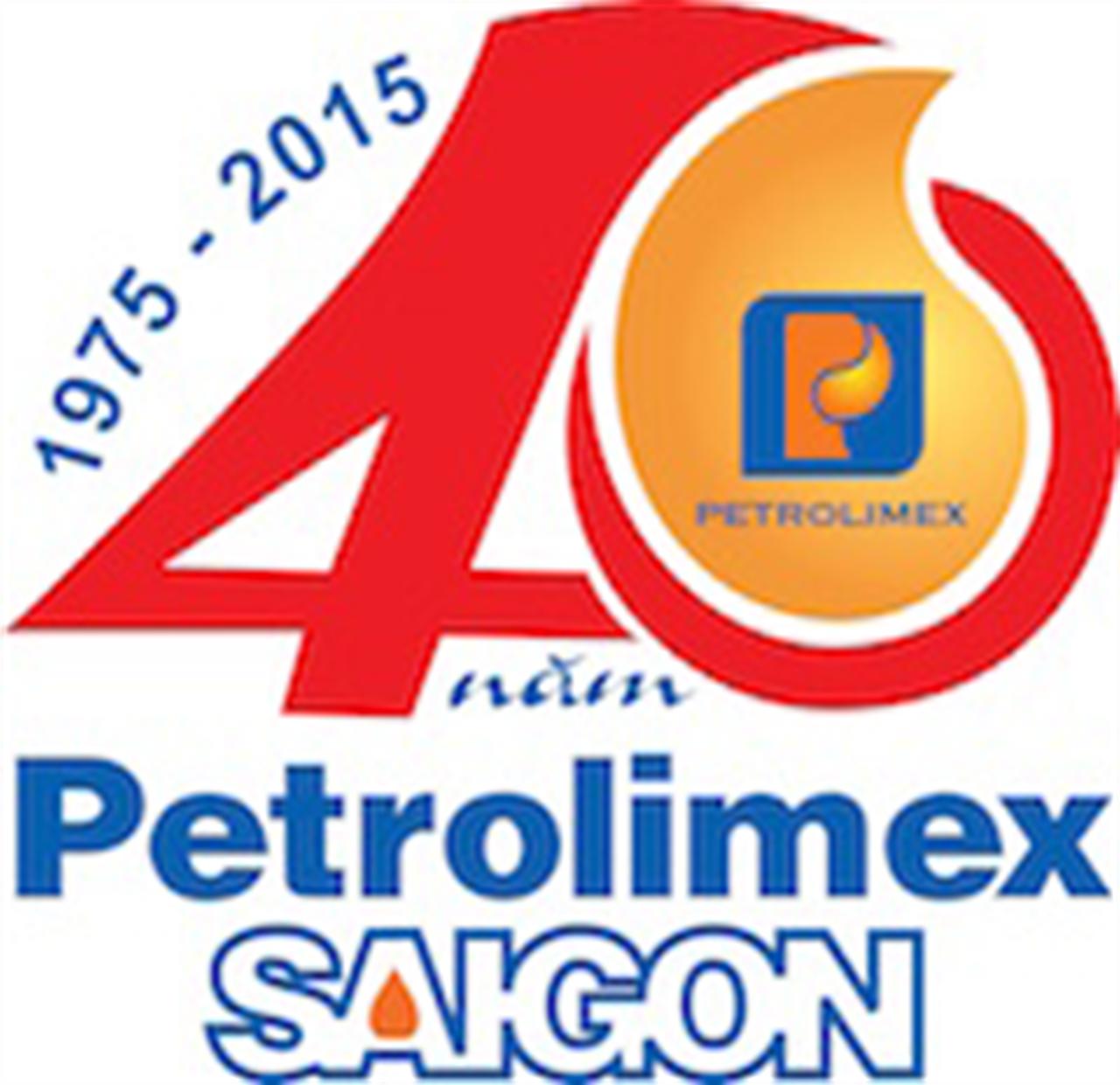 Chủ tịch kiêm Giám đốc Petrolimex Sài Gòn Trần Văn Thắng báo cáo tại Lễ kỷ niệm 40 năm thành lập và đón nhận Huân chương Độc lập hạng Nhì